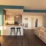 Design Penthouse With Balcony - 아파트